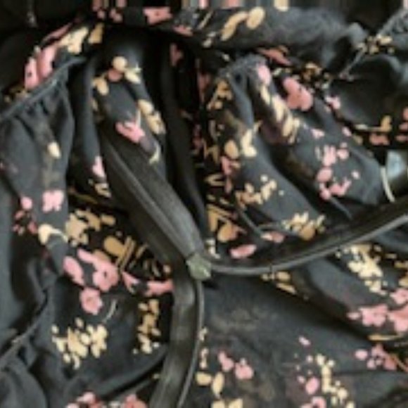 The Limited Floral Blouse - Picture 3 of 7